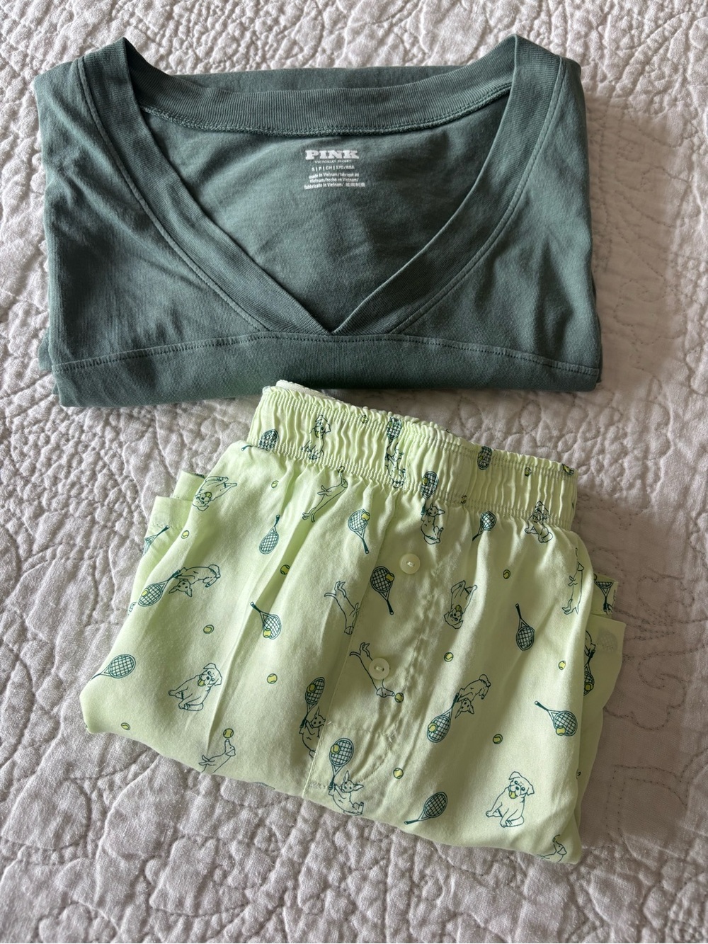 PINK Victoria's Secret Women’s Two-Piece Pajama Set - Size Small/Medium